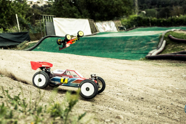 Piste voiture radio commandée cannes